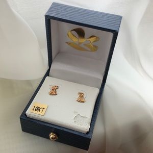 Beautiful 10KT Gold Puppy Studs